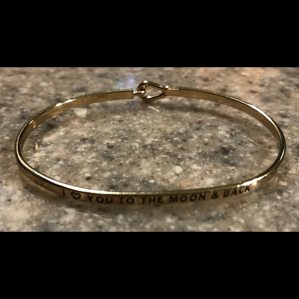 “I love you to the moon and back” bracelet - Picture 2 of 3